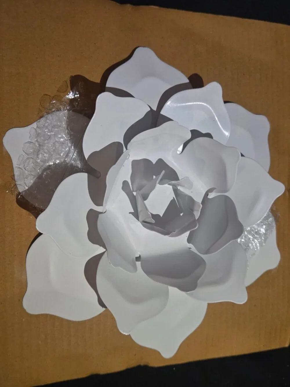 Pottery Barn Kids Metal Flower Wall Decor Set of 4 White Yellow New